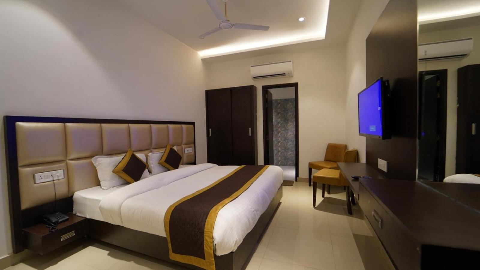 Hotel Avi Inn Amritszár Kültér fotó