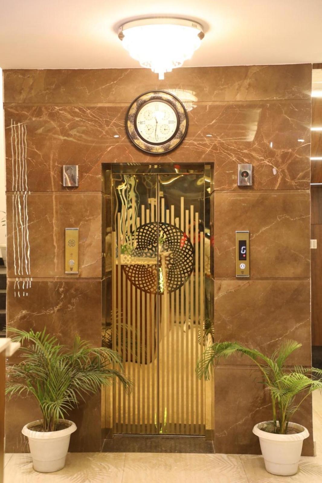 Hotel Avi Inn Amritszár Kültér fotó