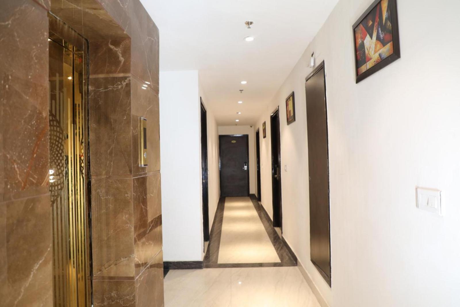 Hotel Avi Inn Amritszár Kültér fotó