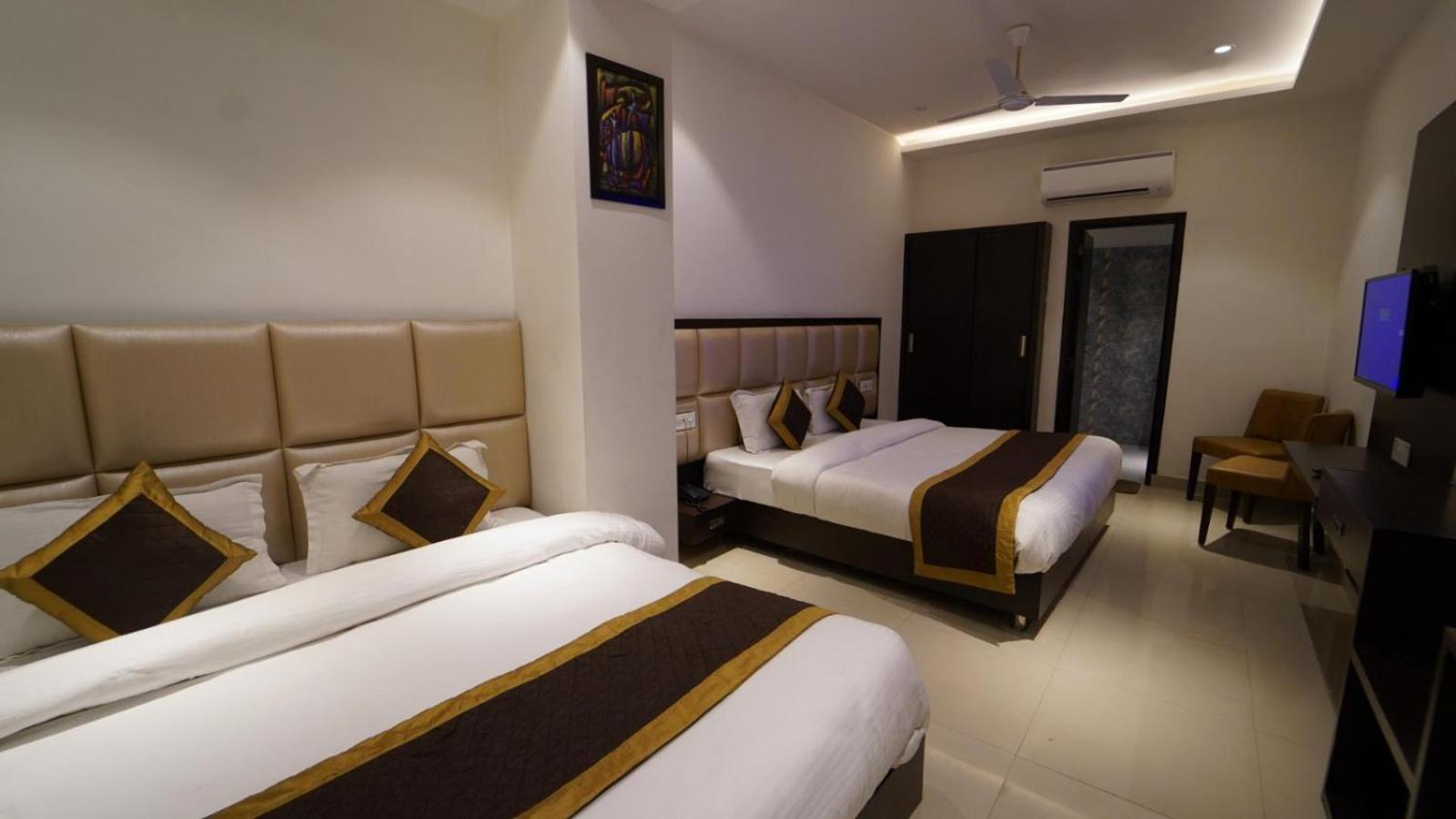 Hotel Avi Inn Amritszár Kültér fotó